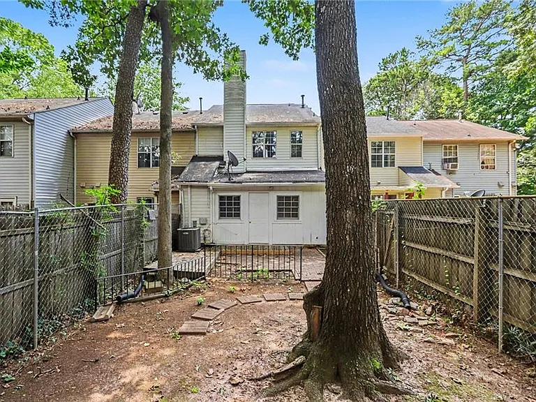 5582 Stonington Trace Pkwy — Photo 15