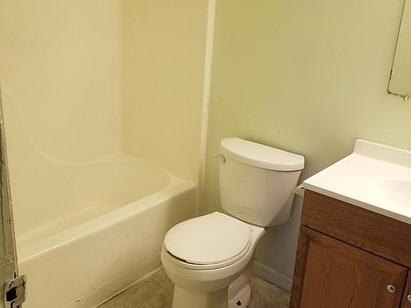 5th image of 204 E Market St APT 341
