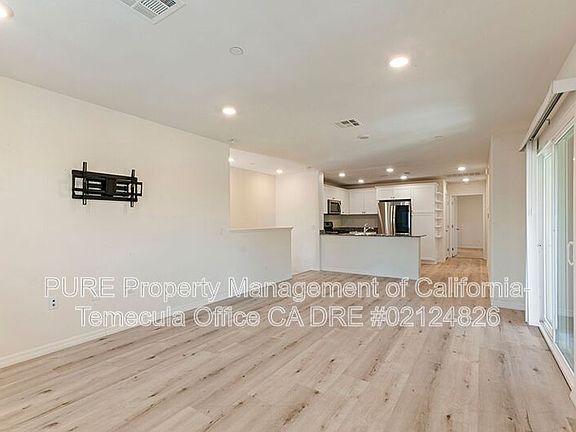 5th image of 28380 Oriole Way #601