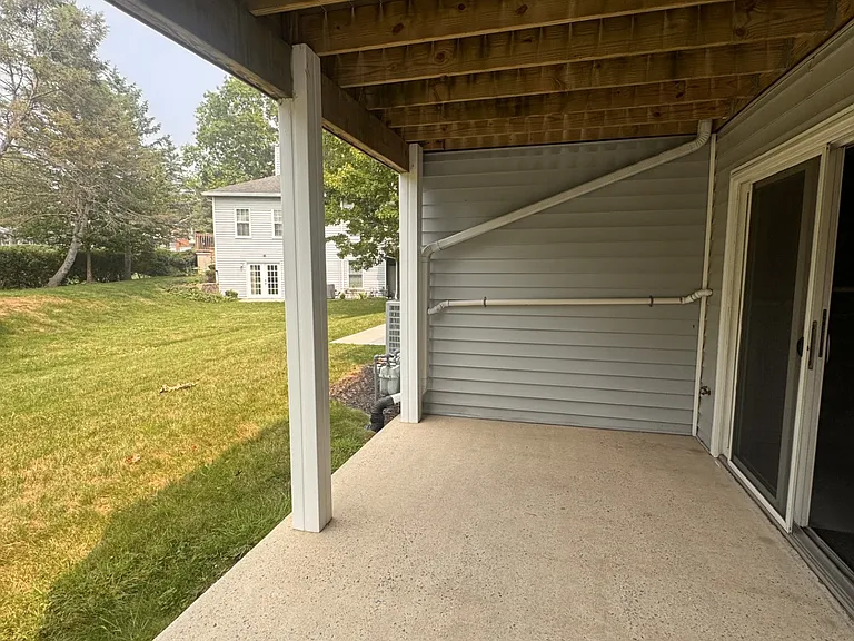 4282 Wimbledon Dr — Photo 38