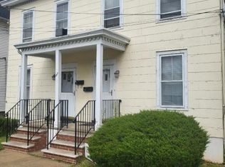 27 Hamilton St, Somerville, NJ 08876
