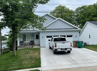 402 SW Walnut St, Ankeny, IA 50023