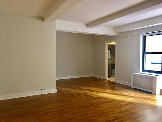 Rented by Stonehenge NYC LLC | media 3