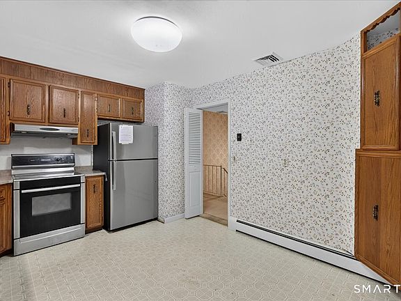 4th image of 59 Countryside Drive