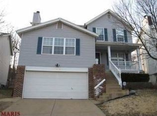 1573 Glenn Brooke Woods Cir, Ballwin, MO