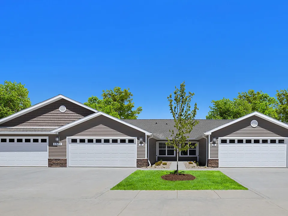 Apartments with Attached Garages