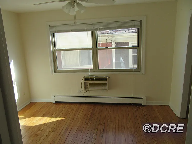 1922 W Pratt Blvd #C3 — Photo 5