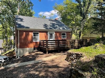 2nd image of 3610 Pinevale Rd