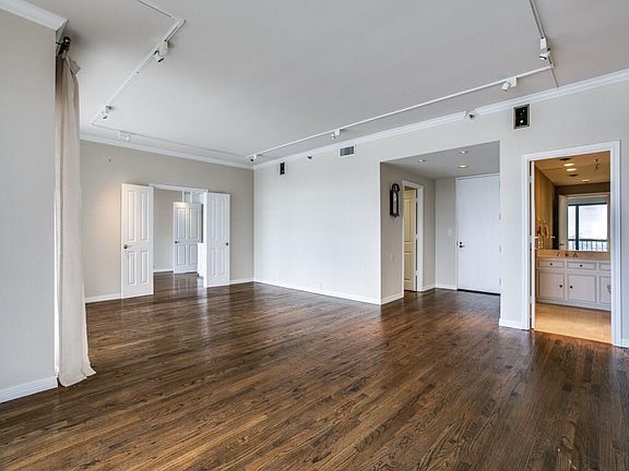 3rd image of 3831 Turtle Creek Blvd APT 14C