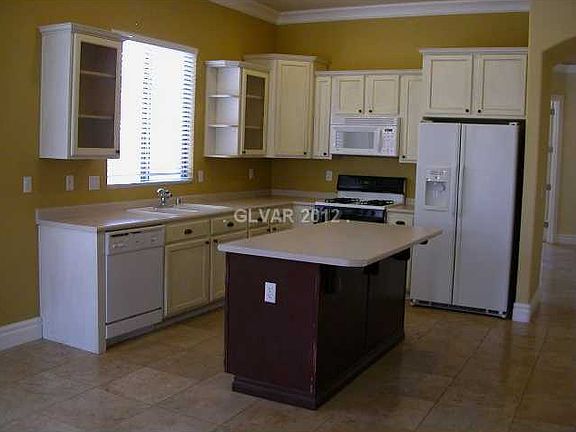 3rd image of 4926 Graziano Ave