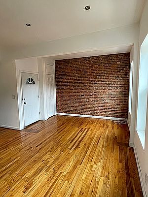 3rd image of 265 Putnam Ave Floor 2