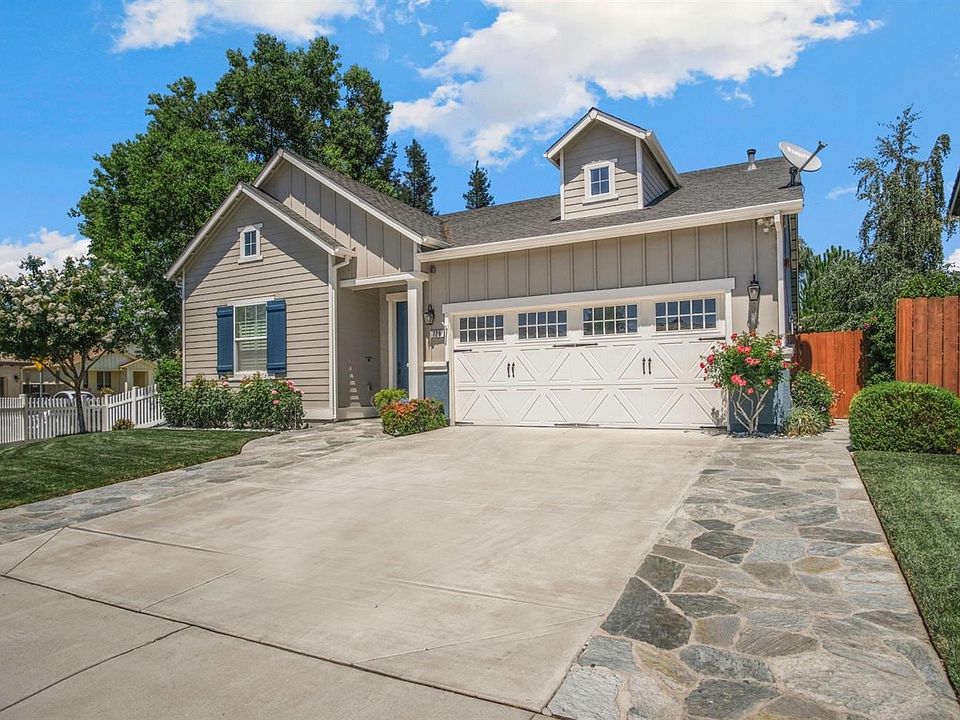 1st image of 729 Yosemite Dr