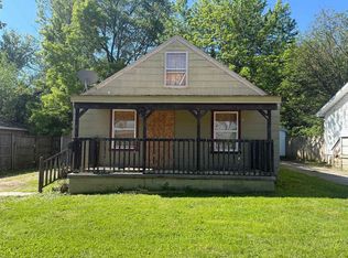 1936 E Cairo Street, Springfield, MO 65802