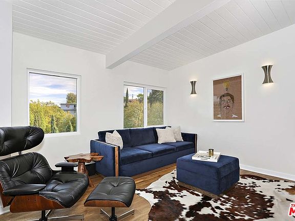 3rd image of 1042 Olancha Dr