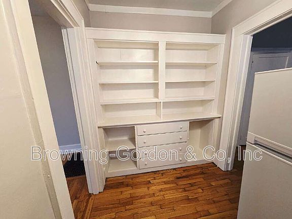 3rd image of 2609 Sunset Pl #B