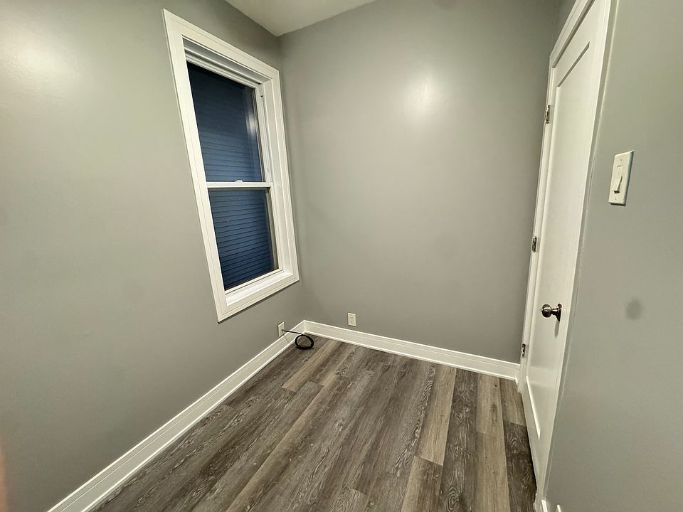 1st image of 2233 N Southport Ave #2R