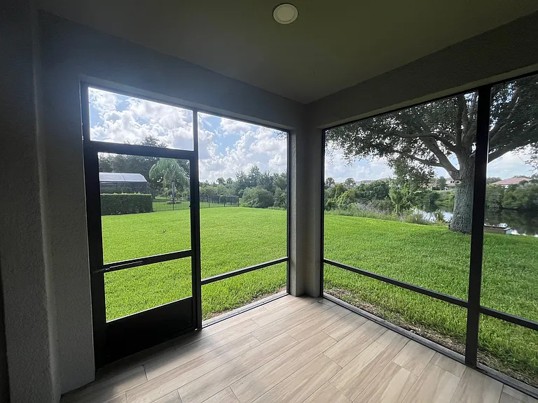 10220 Malpas Point — Photo 18