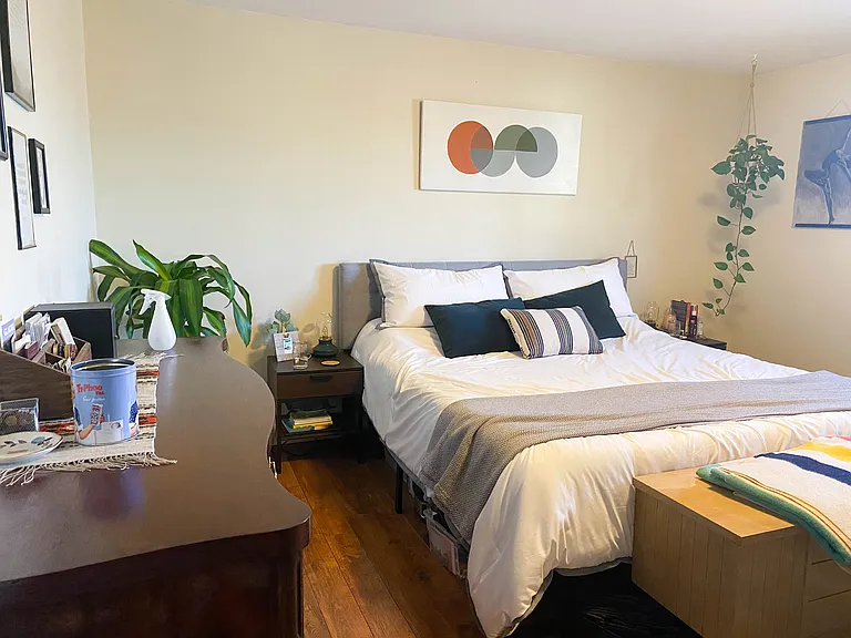 bedroom #1