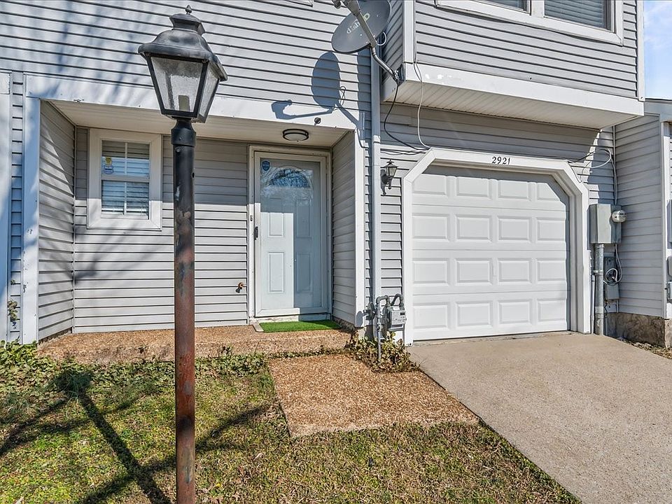 1st image of 2921 Woodymore Ct