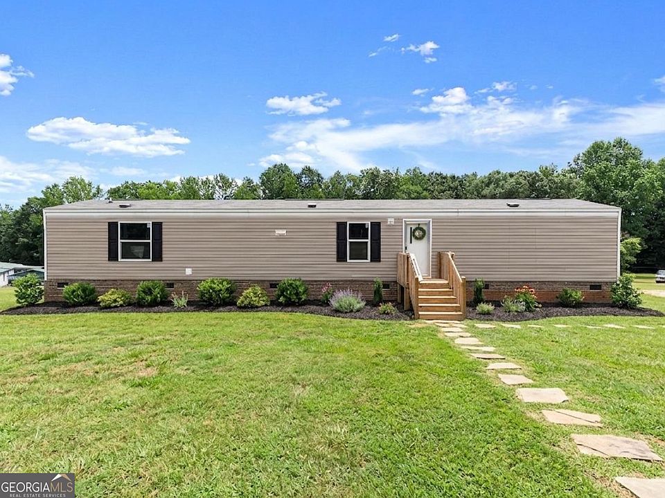 1st image of 303 Blakely Chappelear Rd