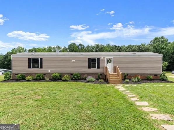 303 Blakely Chappelear Rd, Martin, GA 30557