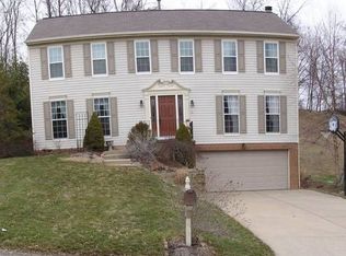 191 Stonewood Dr, Bethel Park, PA 15102