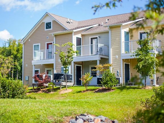 3rd image of 1000 Maresca Cir #3203