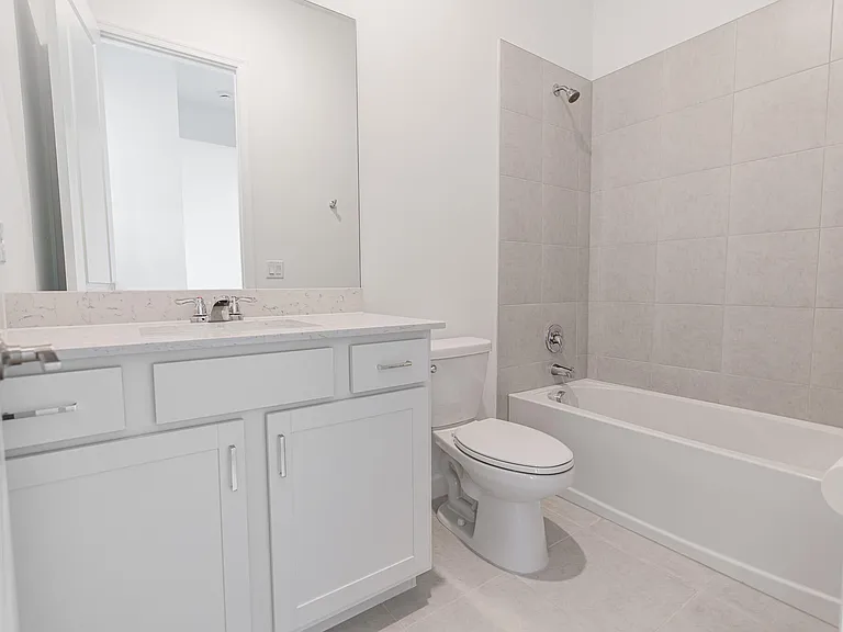 13885 SE Riversway St — Photo 23