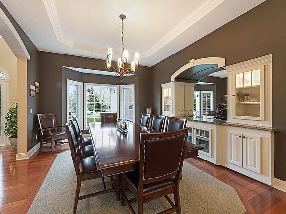 3rd image of 7483 Birkdale Ct