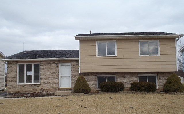 1st image of 2117 Tamarack Dr