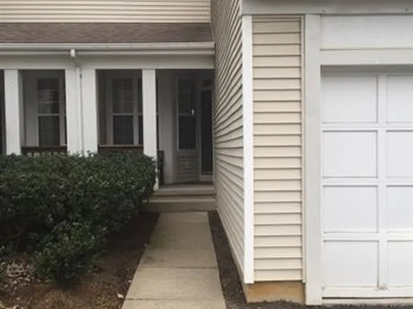 232 Bald Eagle Dr, Stewartsville, NJ 08886