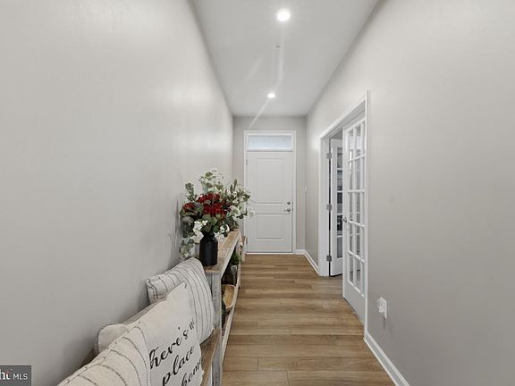 4th image of 105 Hess Cir