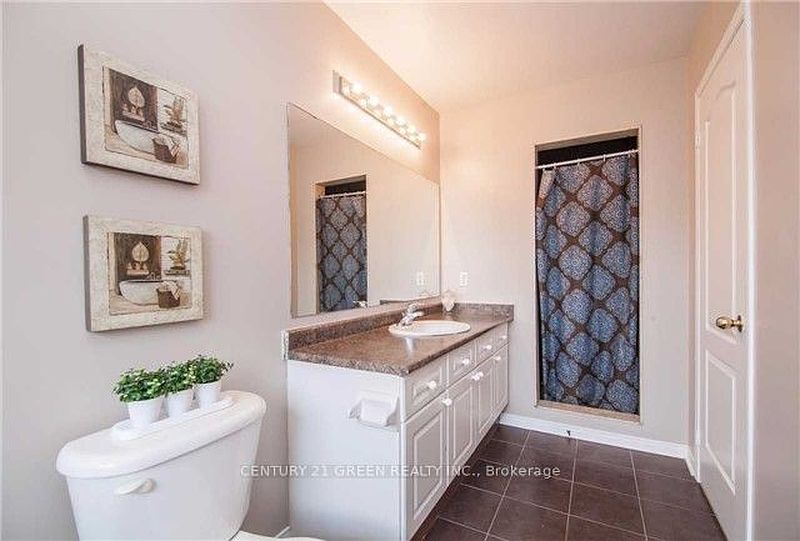 Brampton House for rent - 3 Bedrooms — photo 13