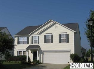 4018 Cameron Creek Dr, Matthews, NC 28105