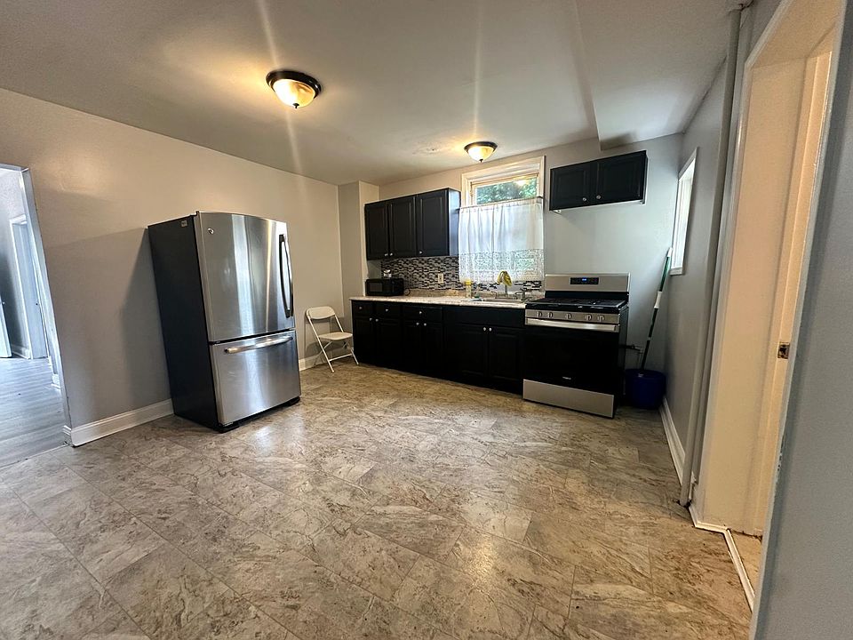 1st image of 151 Hendricks Ave #0