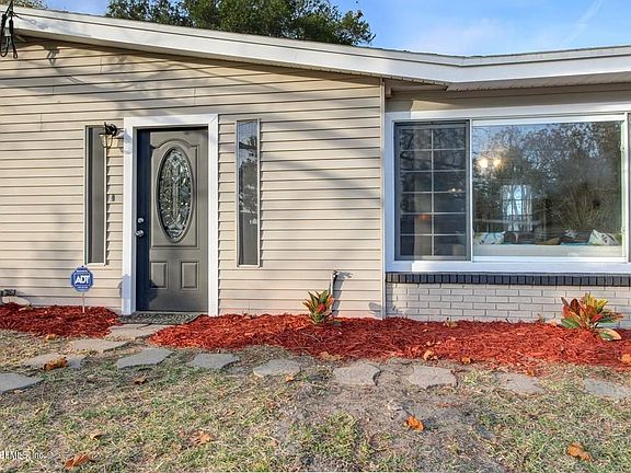 2nd image of 7555 S Hillock Dr