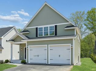 5 Gaskins Ln, Ayer, MA 01432
