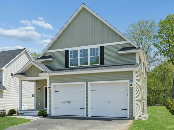 5 Gaskins Ln, Ayer, MA 01432