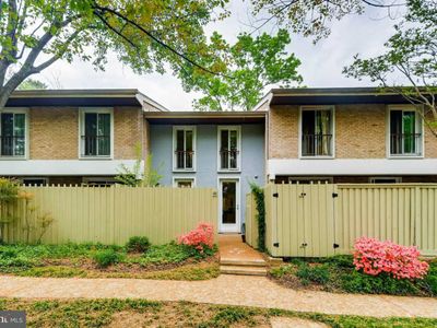 10 Hamlet Hill Rd, Baltimore, MD, 21210