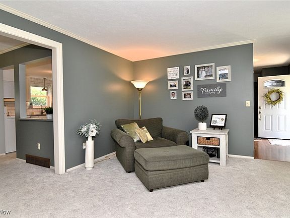 4th image of 5560 Creek Run Dr