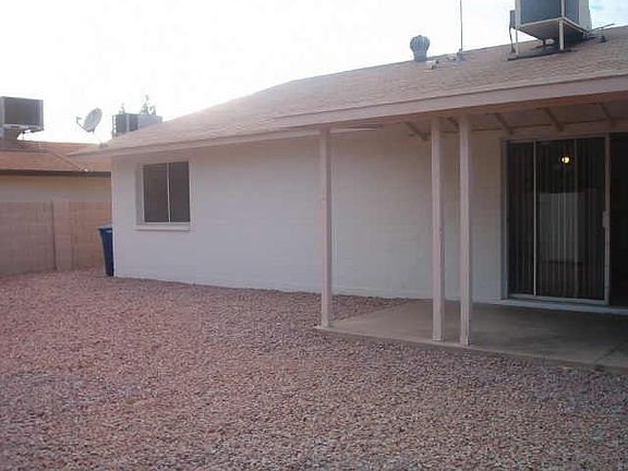3rd image of 2107 S Harvard Drive