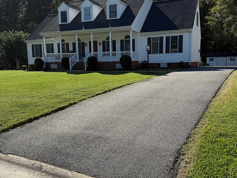 Comstock Dr — Photo 2