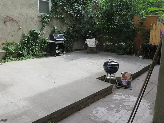 Rented by Spot It Realty LLC | media 52