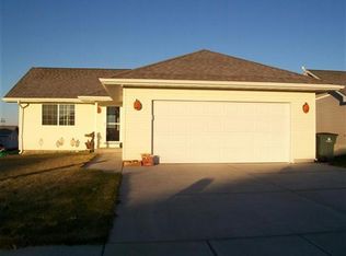 701 Blue Stem Cir, Norfolk, NE 68701