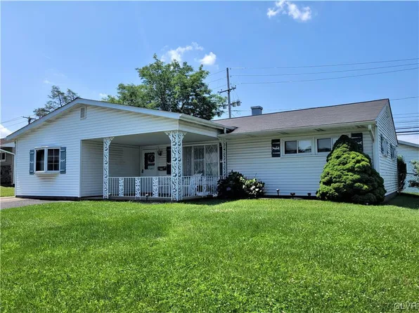 1264 Hampshire Dr, Whitehall, PA 18052