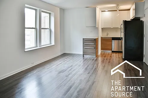 935 W Carmen Ave #6E Photo 1