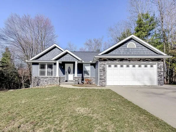 625 Grand Ridge Dr, Howard, OH 43028