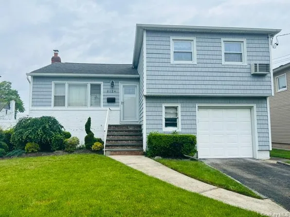 3124 Benjamin Road, Oceanside, NY 11572