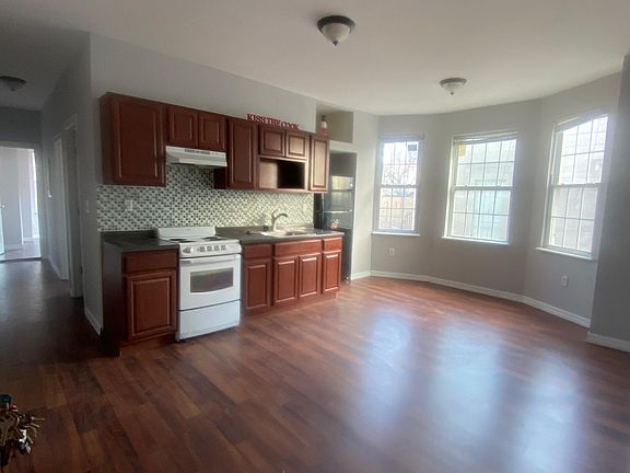 5th image of 1101 W Lehigh Ave #5