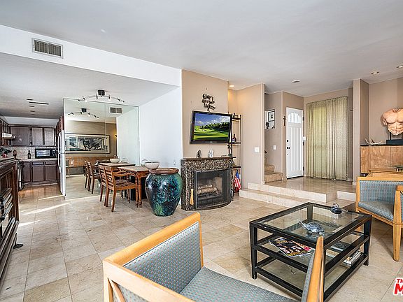 5th image of 873 N West Knoll Dr #2